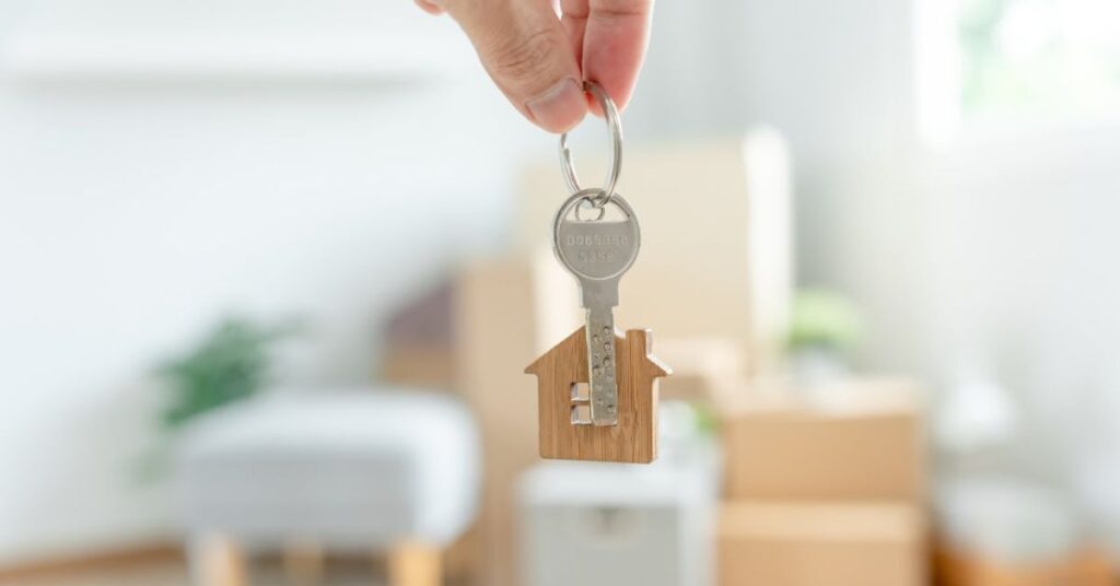 2.5 Inches Example 6 Surprising Everyday Objects 5 A Standard House Key